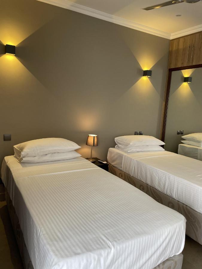 B Holiday Apartments Beau Vallon  Extérieur photo
