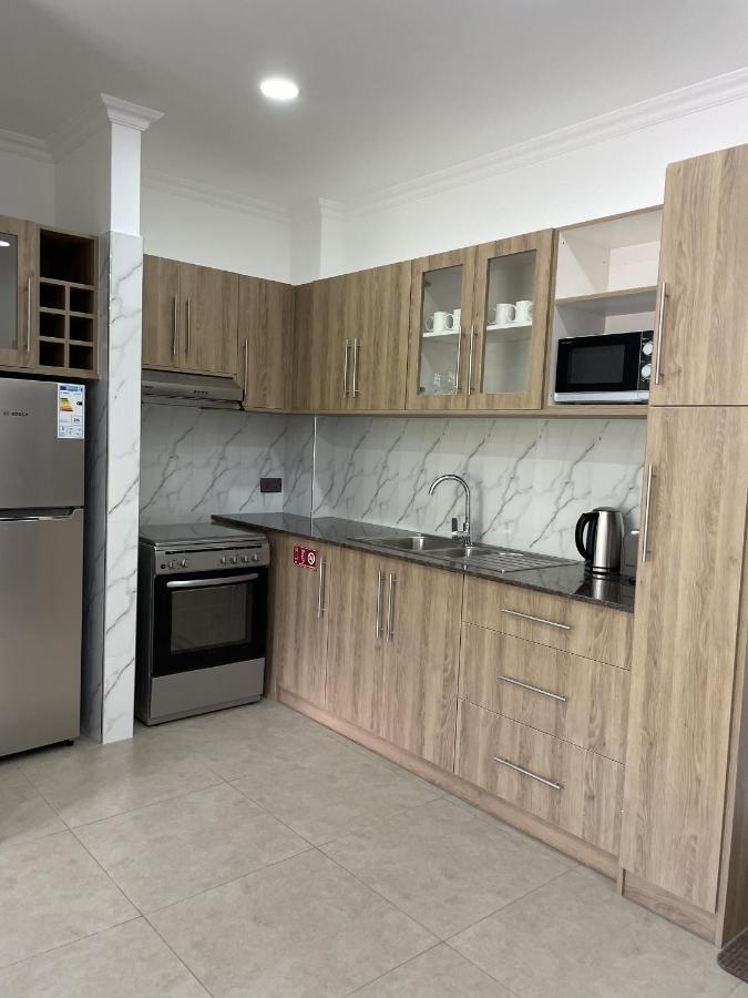 B Holiday Apartments Beau Vallon  Extérieur photo