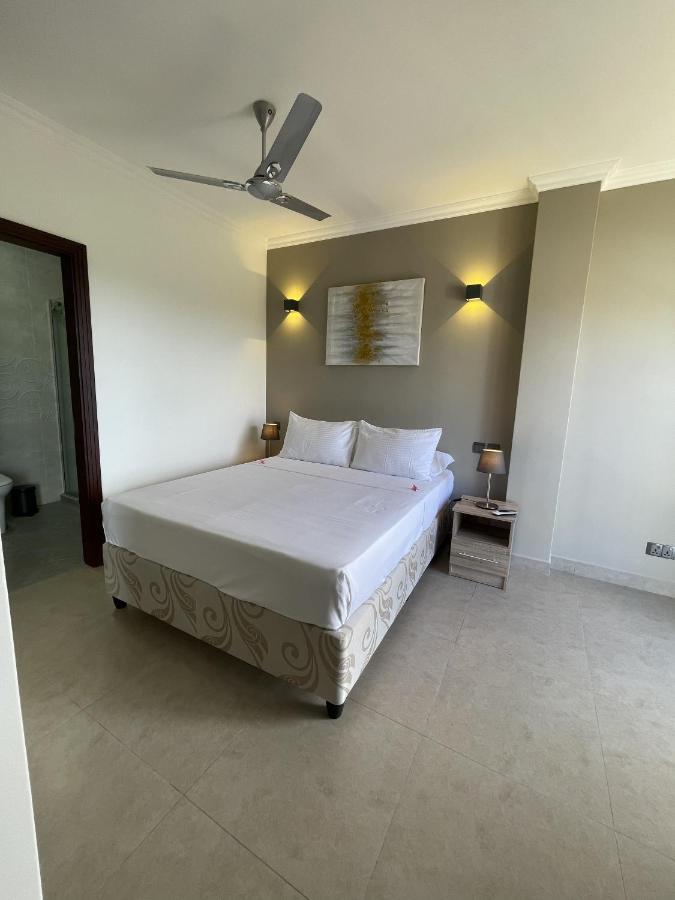 B Holiday Apartments Beau Vallon  Extérieur photo