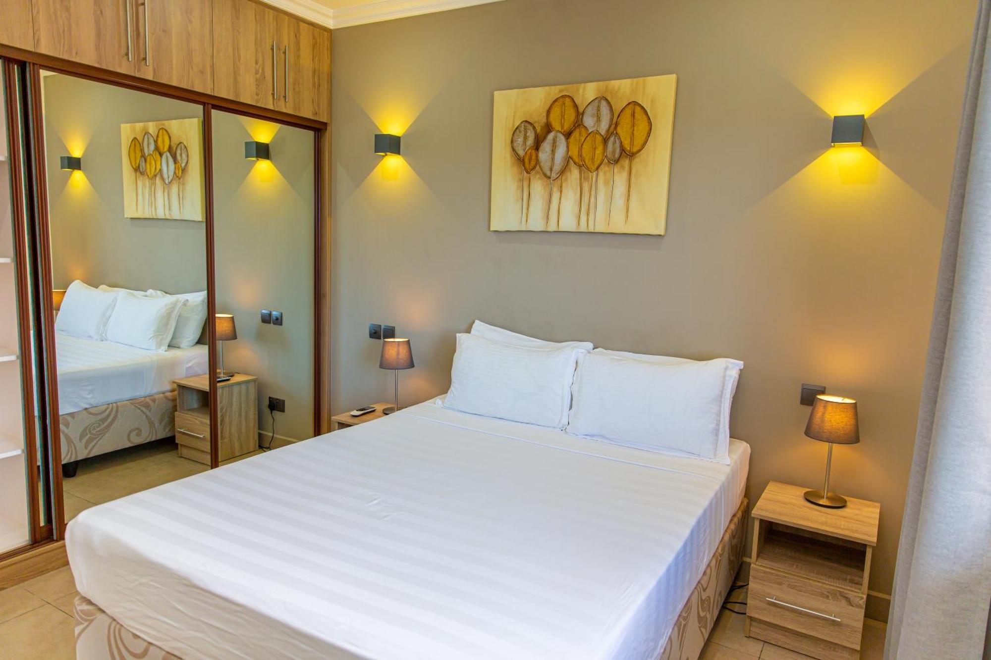 B Holiday Apartments Beau Vallon  Extérieur photo